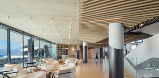 Kada se “kamenolom” usidri u luku… Vodimo vas u Grand Hotel View