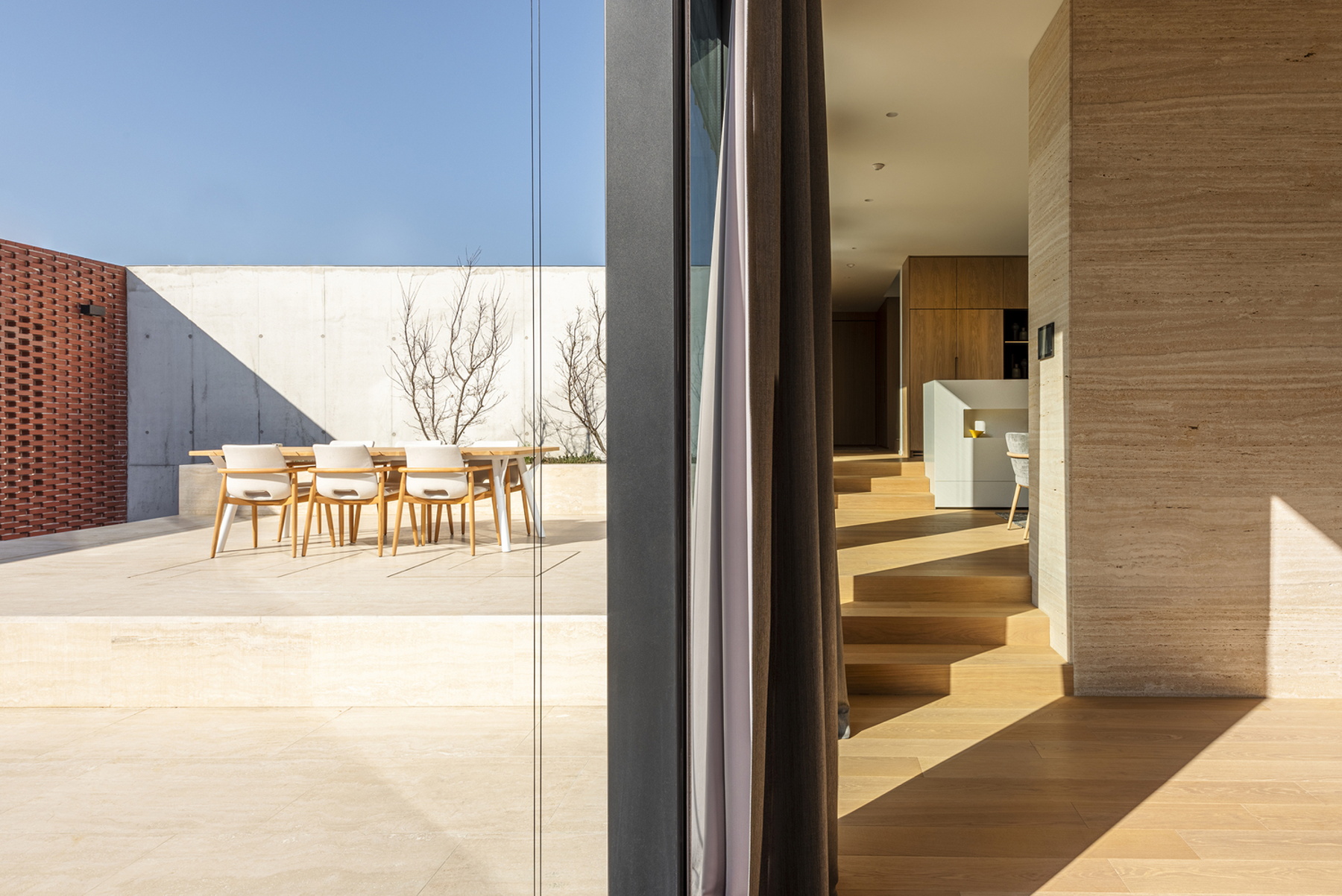 courtyard-house-mva-mikelic-vres-arhitekti_4 (1)