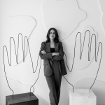 Adela-Mesić-Ruke – Love-Ana (1)