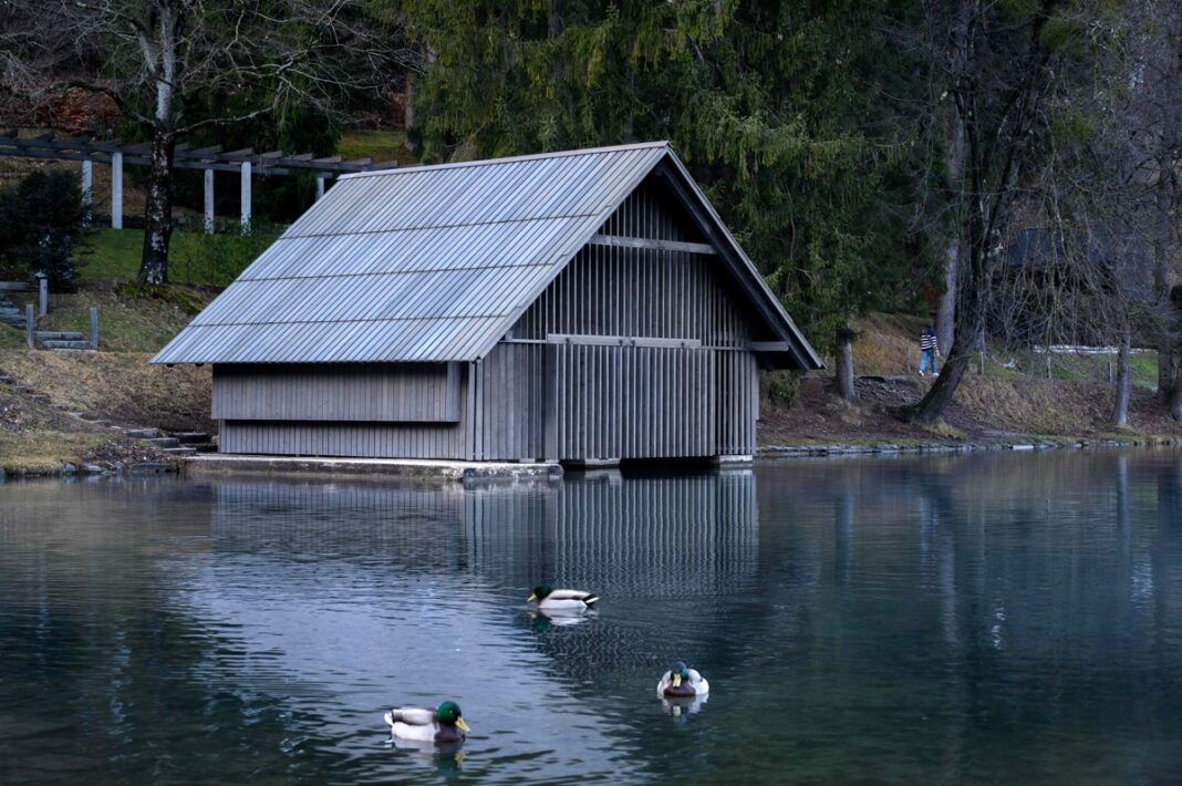 OFIS_BOATHOUSE-BLED_PHOTO@MIRAN-KAMBIC